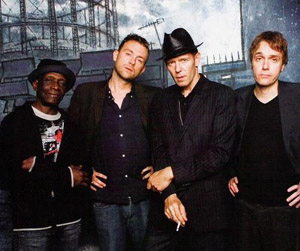 The Good, the Bad & the Queen Play Live Again, Cover Gorillaz