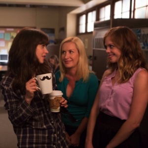 <i>New Girl</i> Review: "Nerd" (Episode 3.02)