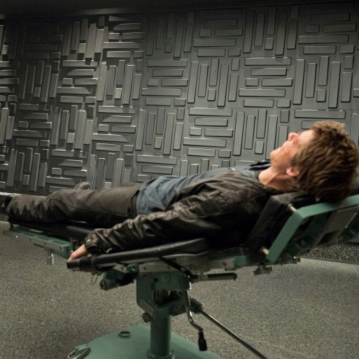 <i>The Tomorrow People</i> Review: "Death's Door" (Episode 1.09)