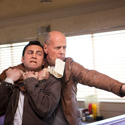 <i>Looper</i>
