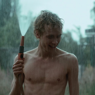 <i>Tore Tanzt</i> (2013 Cannes review)