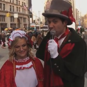 Watch Amy Poehler and Billy Eichner go Speed Caroling in New York City
