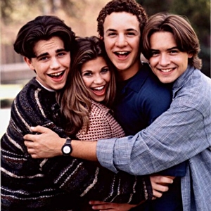 Disney Channel Orders <i>Girl Meets World</i> to Series