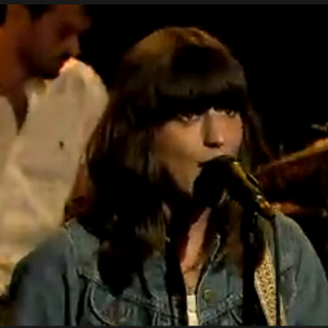 Watch Eleanor Friedberger "Stare At The Sun" On <i>Fallon</i>