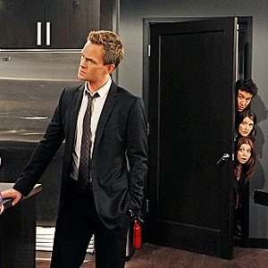 <i>How I Met Your Mother</i> Review: "The Over-Correction" (Episode 8.10)