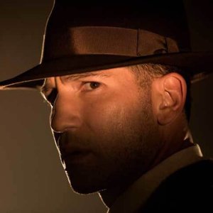 <i>Mob City</i> Review: "A Guy Walks Into a Bar" (Episode 1.01)