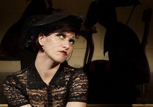 Amanda Palmer asks via song to get dropped by record label