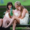 <i>Bachelorette</i>