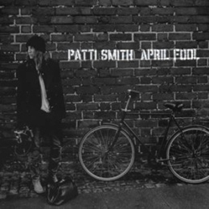 Patti Smith Announces New Album, <i>Banga</i>