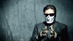 Watch Interrogation Promos for Oliver Stone's <i>Savages</i>
