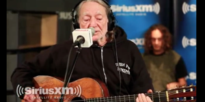 Watch Willie Nelson Perform Pearl Jam's "Just Breathe"