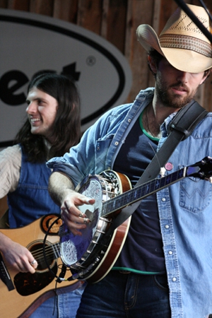 The Avett Brothers Reveal <em>Live Volume 3</em> Tracklist