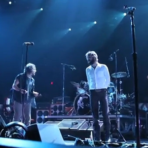 Watch Band of Horses' Ben Bridwell Perform "Hunger Strike" With Pearl Jam