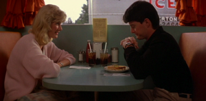 Watch Deleted Scenes From David Lynch's <i>Blue Velvet</i>