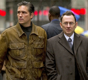 <i>Person of Interest</i> Review: “Pilot” (Episode 1.01)