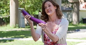 <i>Shameless</i> Review: "Summer Loving" (Episode 2.02)