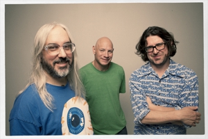 Dinosaur Jr. Announces New Album, <i>I Bet on Sky</i>