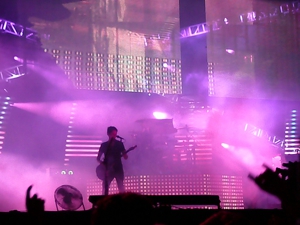 Apple Takes Steps to Block iPhone Users from Filming Concerts
