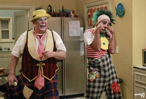 <i>Modern Family</i> Review: "Send Out the Clowns" (Episode 3.18)