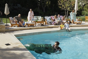 <i>Modern Family</i> Review: "Express Christmas" (Episode 3.10)