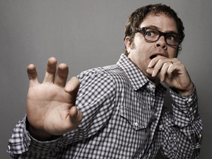 Rainn Wilson collaborates with Rivers Cuomo, geeks out over Manchester Orchestra