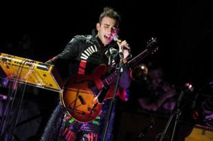 Watch Sufjan Stevens and Bryce Dessner Perform "Pleasure Principle"