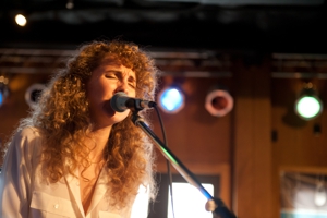 Watch Tennis Perform "Origins" on <i>The Tonight Show</i>