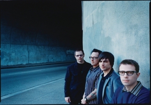 Weezer Reissues <em>Pinkerton</em>, Gets Covered by Sugar Ray