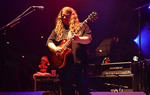Warren Haynes Announces 16th Annual Christmas Jam
