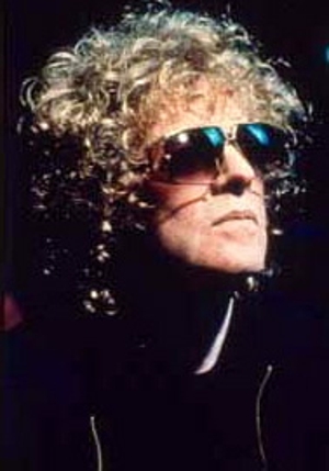 Ian Hunter Unleashes <i>Shrunken Heads</i> In May