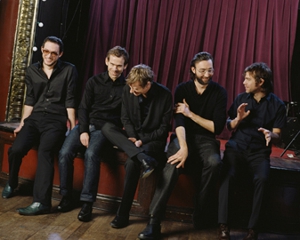 Stream The National featuring Sharon Van Etten "Think You Can Wait"