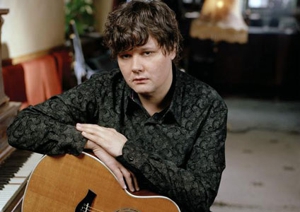 Ron Sexsmith tours with Nick Lowe, unveils <em>Strategy</em> in July