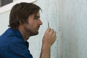 Luke Wilson gets miraculous as <i>Henry Poole</i>
