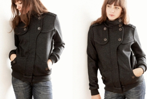 Sonic Youth's Kim Gordon makes mom-clothes cool