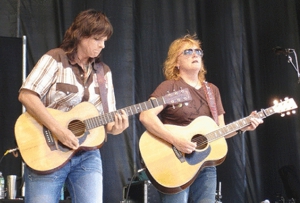 Indigo Girls to launch record imprint