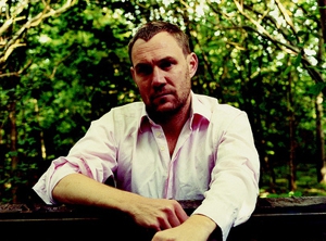 David Gray Kicks Off Presale for <em>Draw the Line</em> Tour
