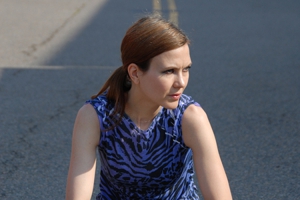 Juliana Hatfield's New Album, <em>Peace and Love</em>, Coming in January