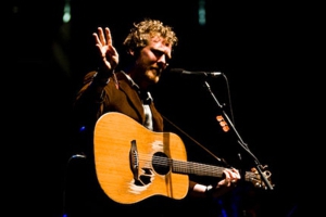 Catching Up With... The Swell Season's Glen Hansard