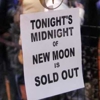 <em>Twilight: New Moon</em> Breaks Midnight and Opening-Weekend Records