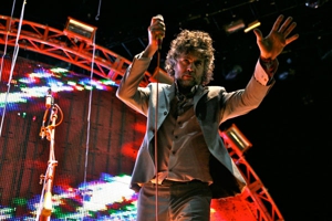 Flaming Lips Frontman Wayne Coyne Talks <em>Dark Side of the Moon</em>