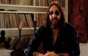 The Black Crowes Tell <em>20 Years of Tall Tales</em> Via Web Series