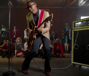 Raphael Saadiq Readies for the Road, Releases Two Singles