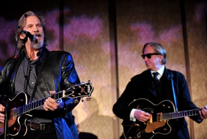 Jeff Bridges Gets a Record Deal, Collaborates with T-Bone Burnett