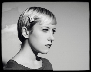 Video Premiere: Katie Costello - "No Shelter"
