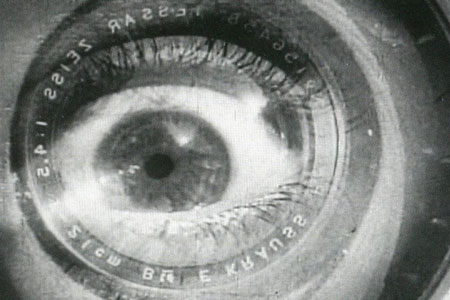 100-Best-Silent-Films-the-man-with-a-movie-camera.jpg
