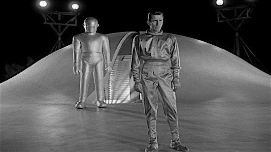 13-The-day-the-earth-stood-still-100-best-sci-fi.jpg