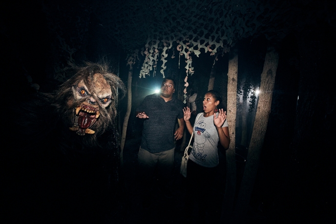 13_Slaughter Sinema Haunted House_HHN2018.jpg