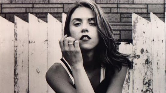 <i>Liz Phair's Exile in Guyville</i> by Gina Arnold Review