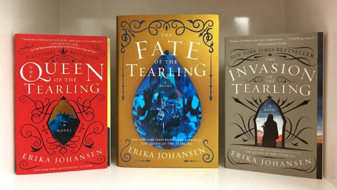 Win Erika Johansen's <i>Queen of the Tearling</i> Trilogy
