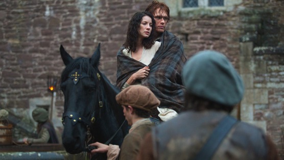 <i>Outlander</i> Video Recap: "Castle Leoch"